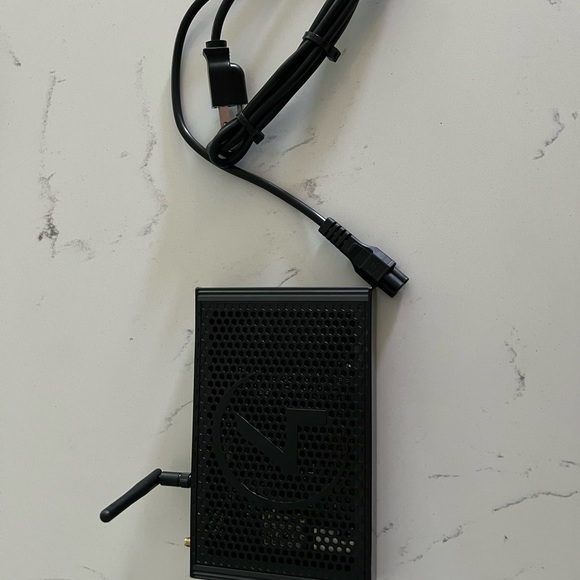 Control4 EA1 “brain” - Picture 4 of 4